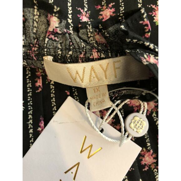 WAYF  top black Linford floral pintuck blouse - Picture 6 of 6